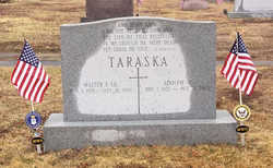 Taraska---with-new-flagholders